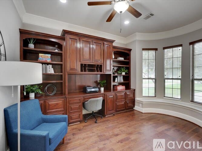Kennedale House: 621 Wildcat Way