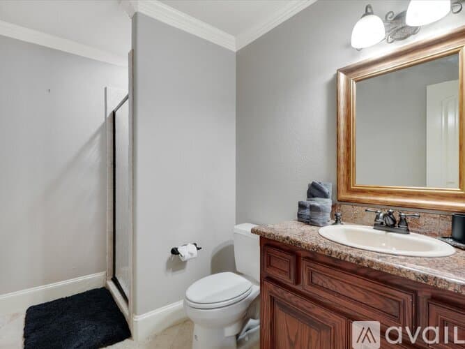 Kennedale House: 621 Wildcat Way