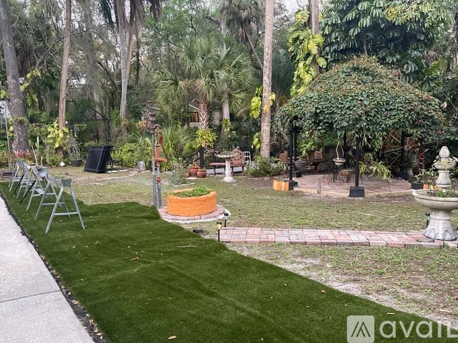 Tampa House: 411 West Flora Street