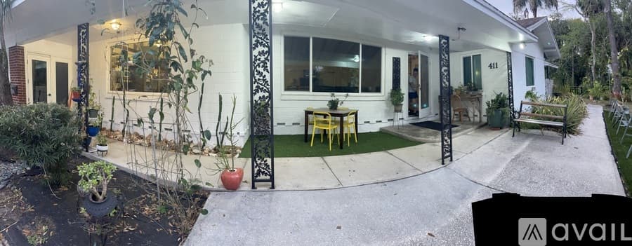 Tampa House: 411 West Flora Street