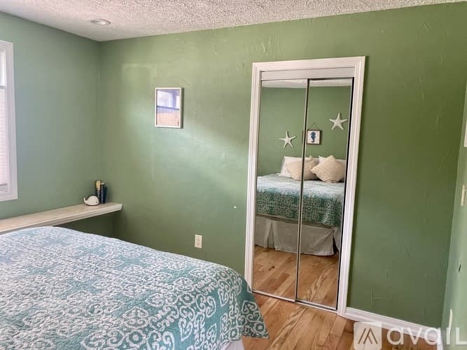 Salisbury Condo: 7 Shea St
