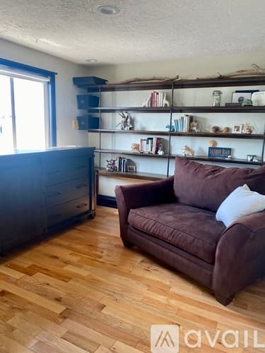 Salisbury Condo: 7 Shea St