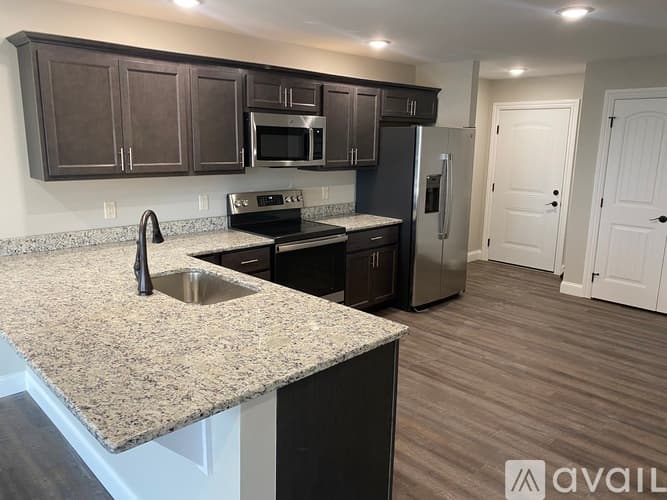 New Hartford Apartment: 112 Copeland Ct
