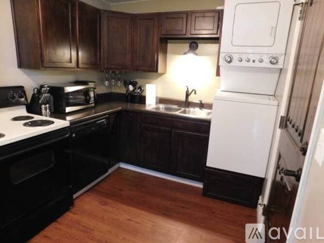 Cody House: 726 14th St