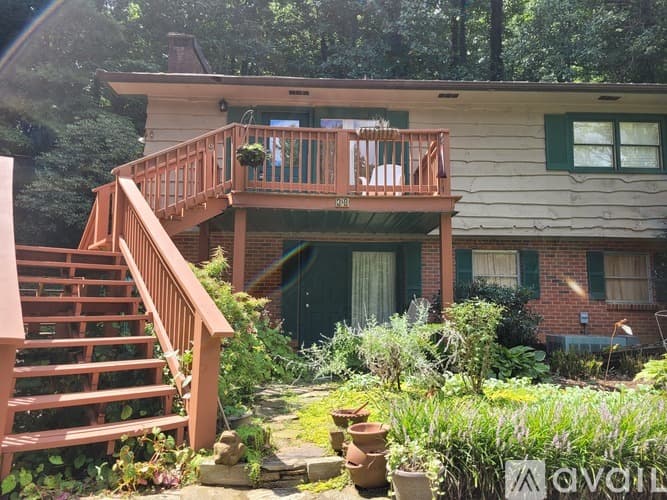 Clayton House: 38 Bulldog Lane