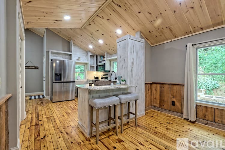 Rabun Gap House: 243 Ov Justus Rd