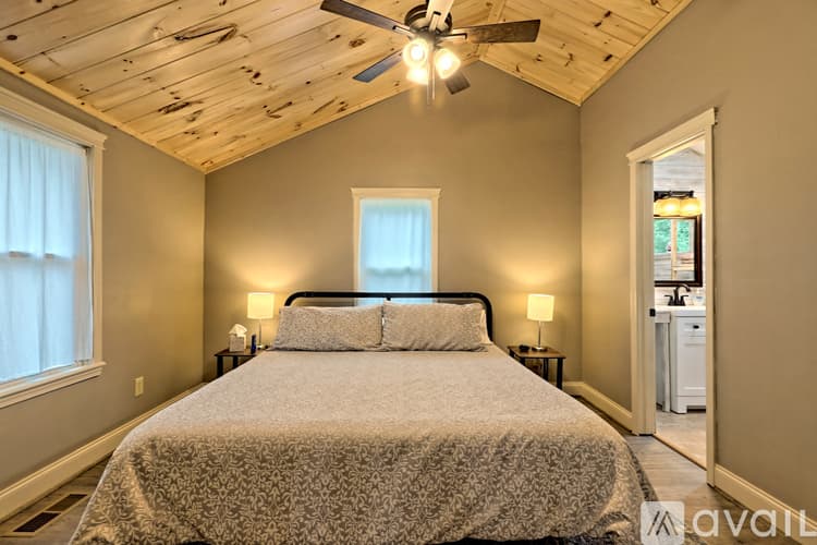 Rabun Gap House: 243 Ov Justus Rd