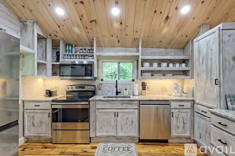 Rabun Gap House: 243 Ov Justus Rd