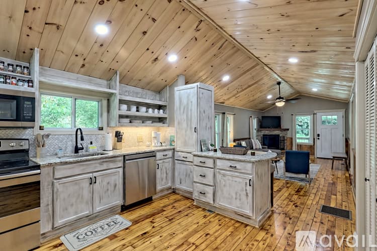 Rabun Gap House: 243 Ov Justus Rd