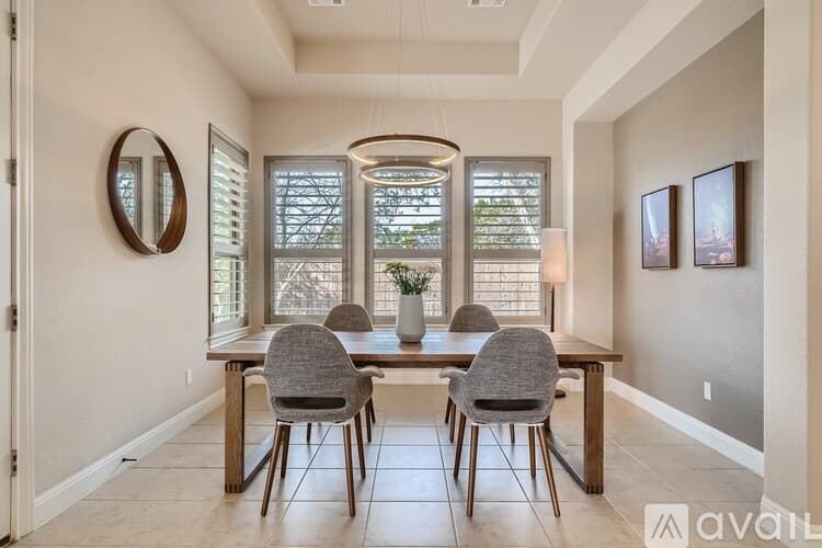 Georgetown House: 100 Dakota Drive