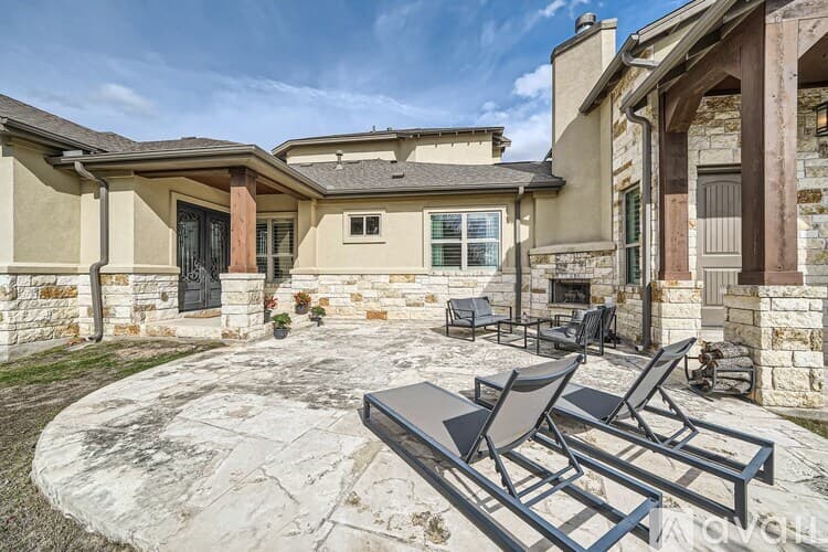 Georgetown House: 100 Dakota Drive