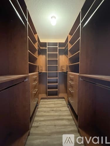 Clearwater Apartment: 2732 Via Murano