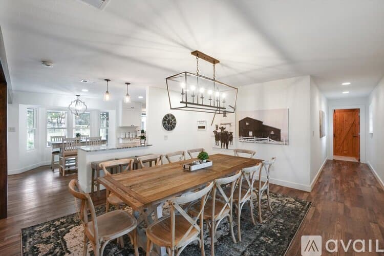 Keller House: 1201 Melissa Dr