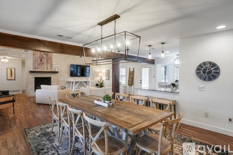 Keller House: 1201 Melissa Dr