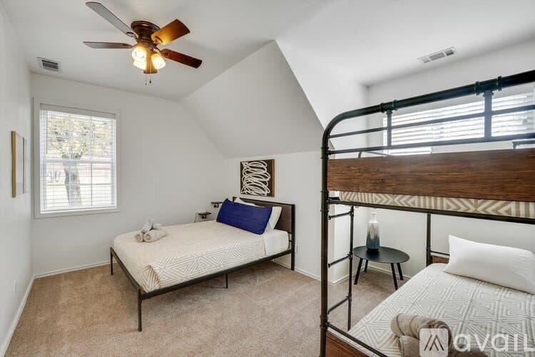 Keller House: 1201 Melissa Dr