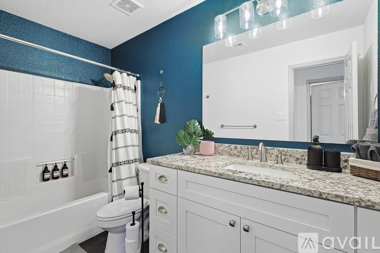 Saginaw House: 1049 Pullman Dr