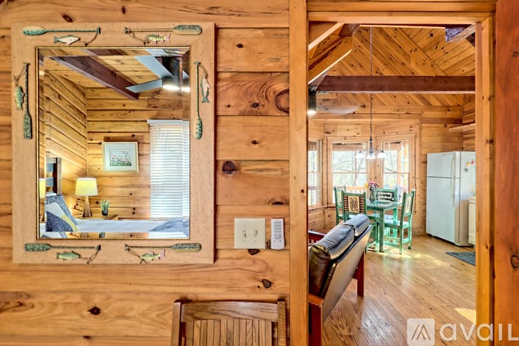 Demorest House: 266 Peaceful Waters Cir