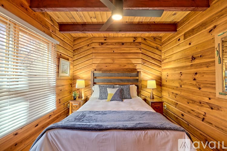 Demorest House: 266 Peaceful Waters Cir