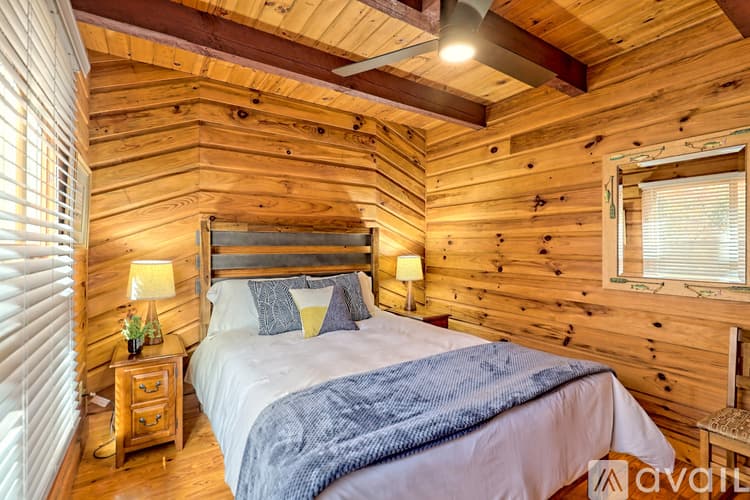 Demorest House: 266 Peaceful Waters Cir