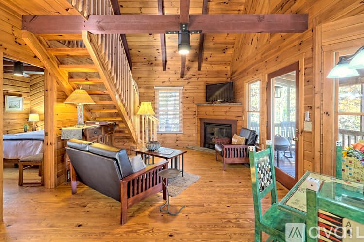 Demorest House: 266 Peaceful Waters Cir