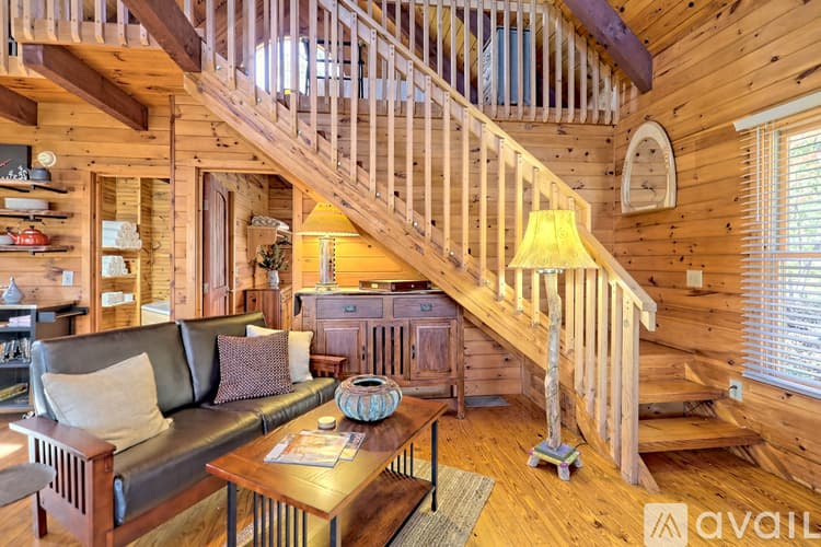 Demorest House: 266 Peaceful Waters Cir