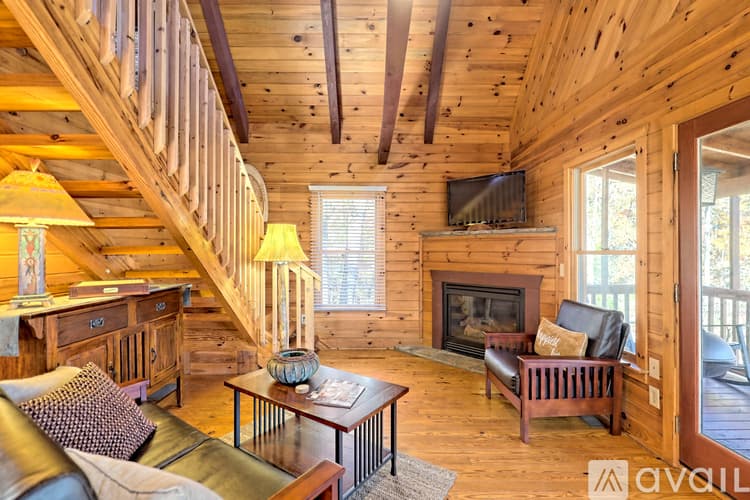 Demorest House: 266 Peaceful Waters Cir