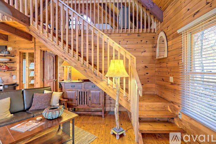 Demorest House: 266 Peaceful Waters Cir