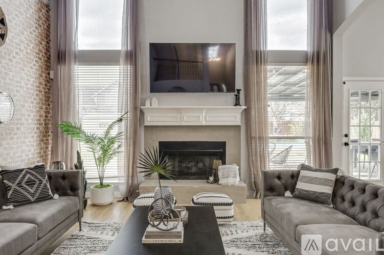 Haltom City House: 5717 Windmere Ln