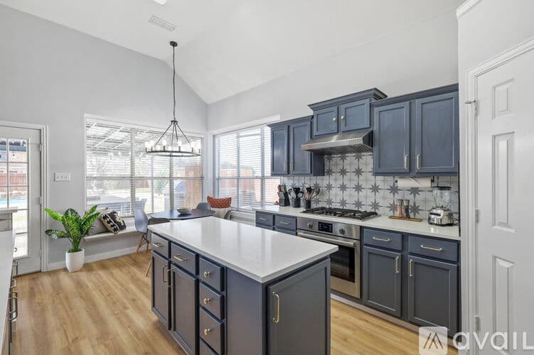 Haltom City House: 5717 Windmere Ln