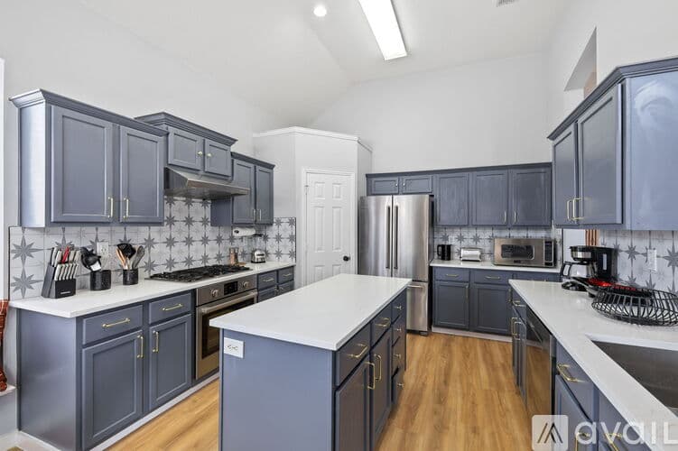 Haltom City House: 5717 Windmere Ln