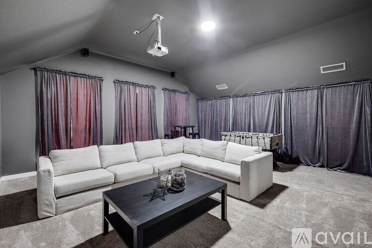 Haltom City House: 5717 Windmere Ln