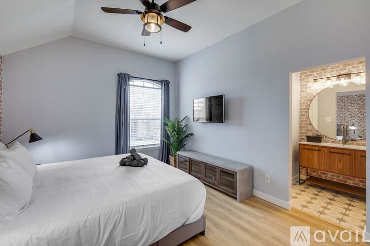 Haltom City House: 5717 Windmere Ln