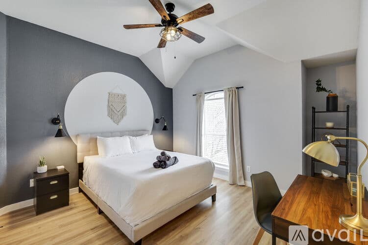 Haltom City House: 5717 Windmere Ln