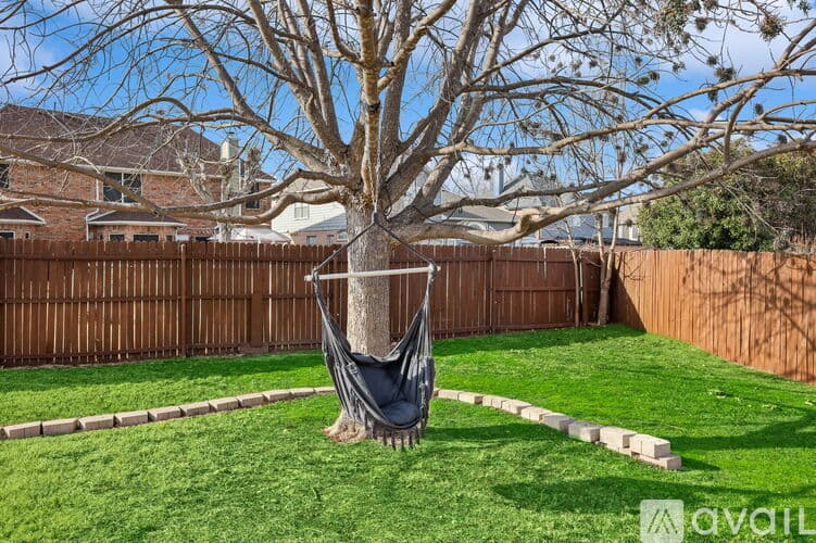Haltom City House: 5717 Windmere Ln