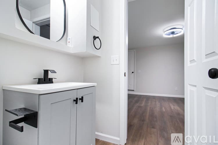 Conley Apartment: 4007 Moore Creek Drive