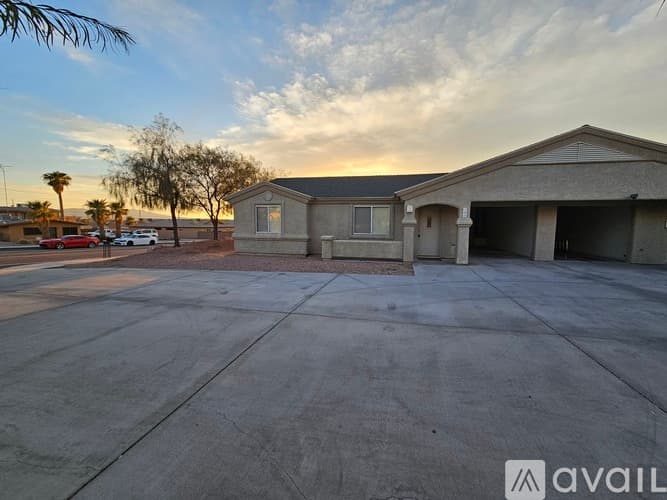 Lake Havasu City Apartment: 3035 N Kiowa Blvd