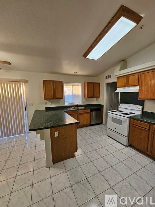 Lake Havasu City Apartment: 3035 N Kiowa Blvd