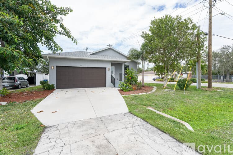 Bonita Springs House: 26101 Imperial Harbor Boulevard
