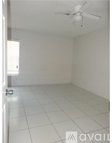 Delray Beach House: 440 SE 1st Ave