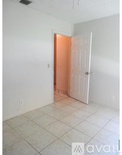 Delray Beach House: 440 SE 1st Ave