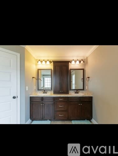 Lakeland House: 48 Barrett Ln