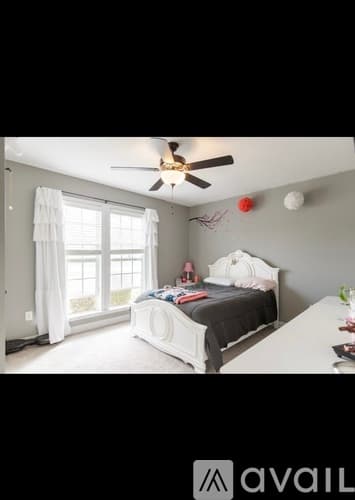 Lakeland House: 48 Barrett Ln