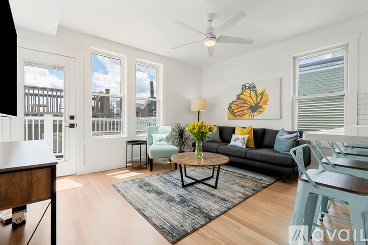 Boston Apartment: 349 W Fourth St
