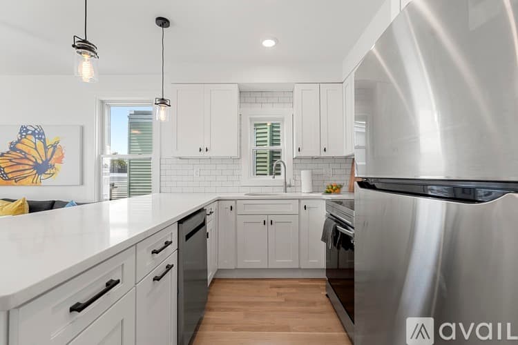Boston Apartment: 349 W Fourth St