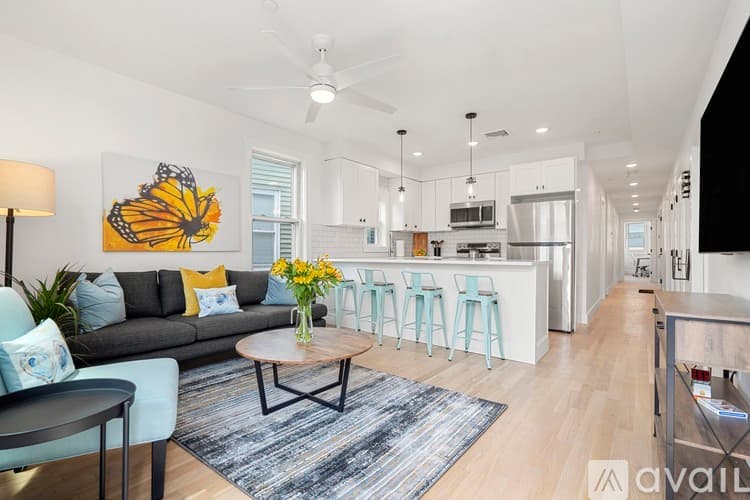 Boston Apartment: 349 W Fourth St