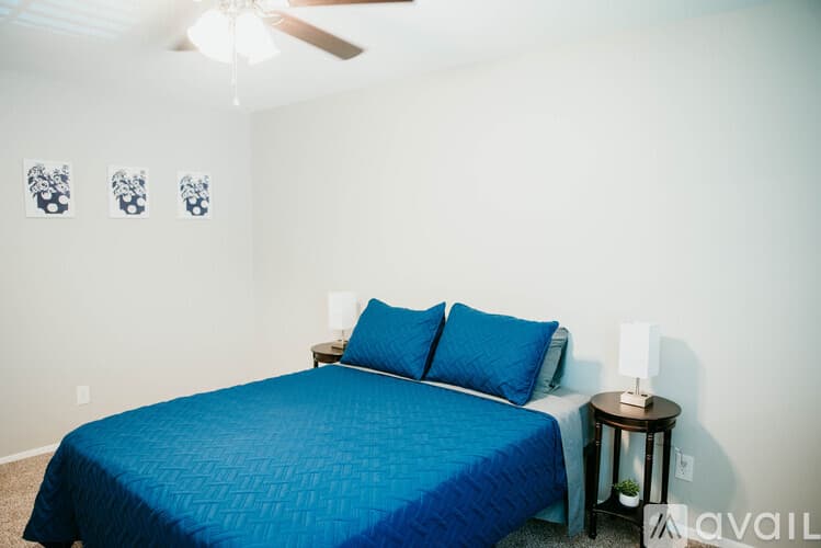 Jacksonville House: 19 Del Tara Dr