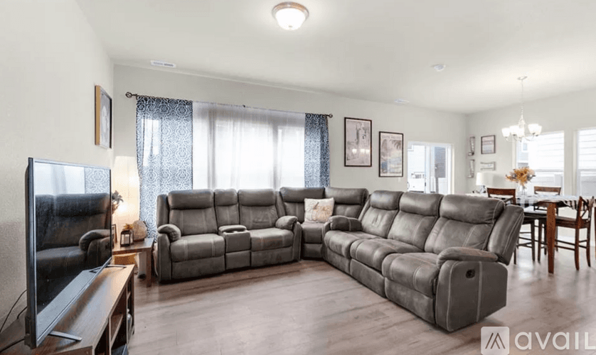 Colorado Springs House: 8075 Basaltic Dr