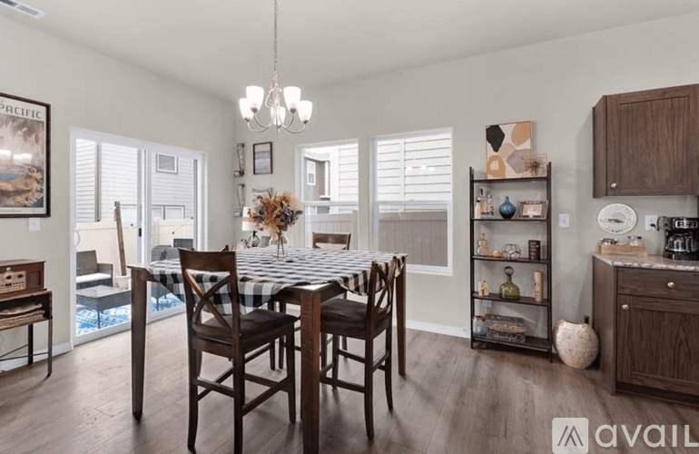 Colorado Springs House: 8075 Basaltic Dr