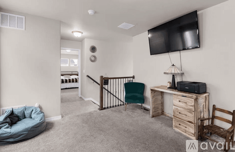Colorado Springs House: 8075 Basaltic Dr