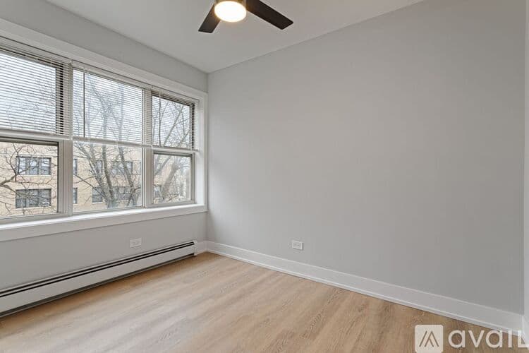 Chicago Apartment: 1303 W Estes Ave